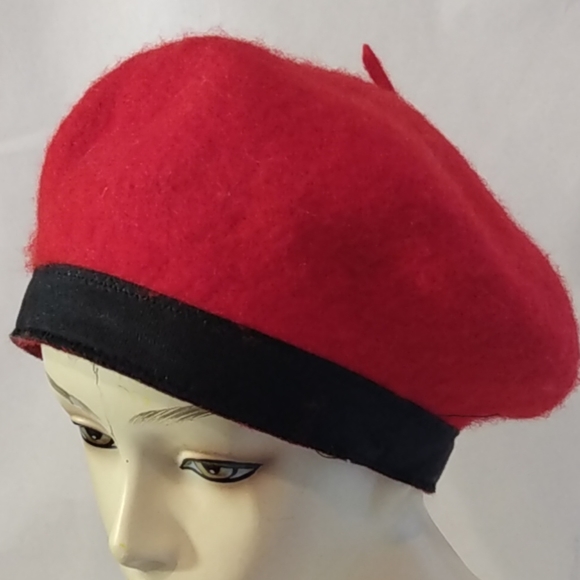 ♥️3/$25 Wool Baret - Picture 3 of 5